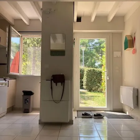 Petite Maison Au Verdon Sur Mer Holiday home Le Verdon-sur-Mer