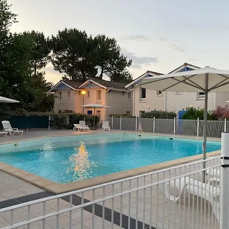 Holiday home Petite Maison Au Verdon Sur Mer Le Verdon-sur-Mer