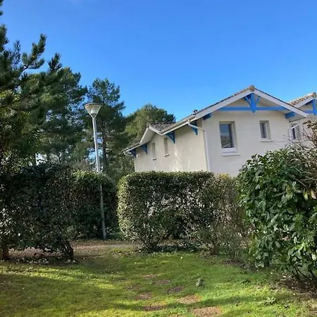 Petite Maison Au Verdon Sur Mer Holiday home Le Verdon-sur-Mer